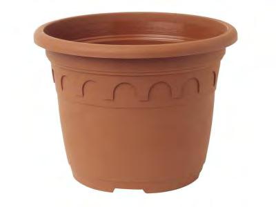 00 62 840 Series V- Square Round Pots For outdoor use. The square round pot is square at the top which makes for easier transportation. Available in Terracotta and Black.
