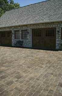With their classic, earthen textures, Vista pavers are ideal for projects calling
