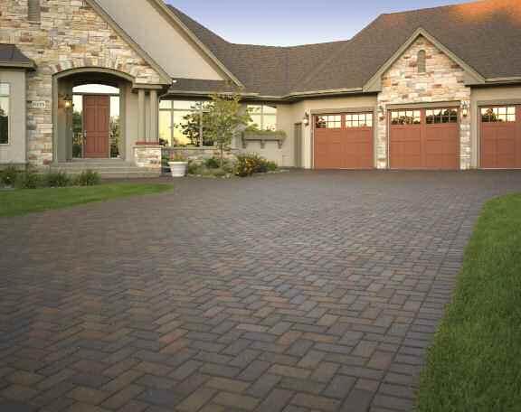 Stone Holland Pavers give your project a classic charm and sophisticated feel.