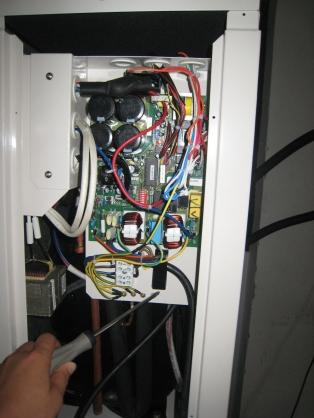 Installation 3) Fix the cable power by wire clip. 4) Install the service panels back on the unit. 3.6 Refrigerant pipe connection The refrigerant pipe transfers heat in the whole system.