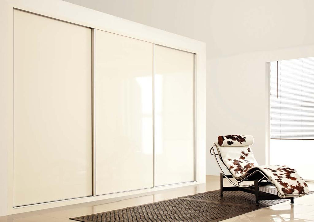 Slide Slide Panorama One Panel Simplicity Choose a one panel option and you can keep it simple, yet ultra stylish, with the same finish across the