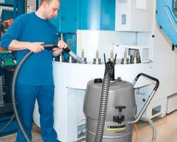 Vacuuming of coolants when changing EASY-TO-HANDLE LIQUID AND SWARF VACUUM FOR CLEANING
