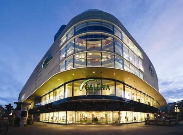 STRATEGIC AMBITIONS Strengthening leadership for department stores in Germany and Belgium Continuous investment in store base and online offering Further cost structure optimisation Overall