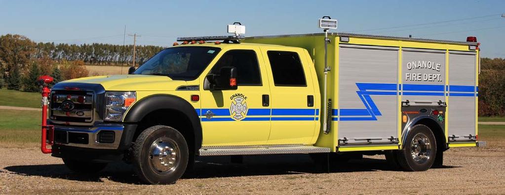 Onanole, MB just received this 2016 Ford F550 4x4/Acres mini-pumper, equipped with a