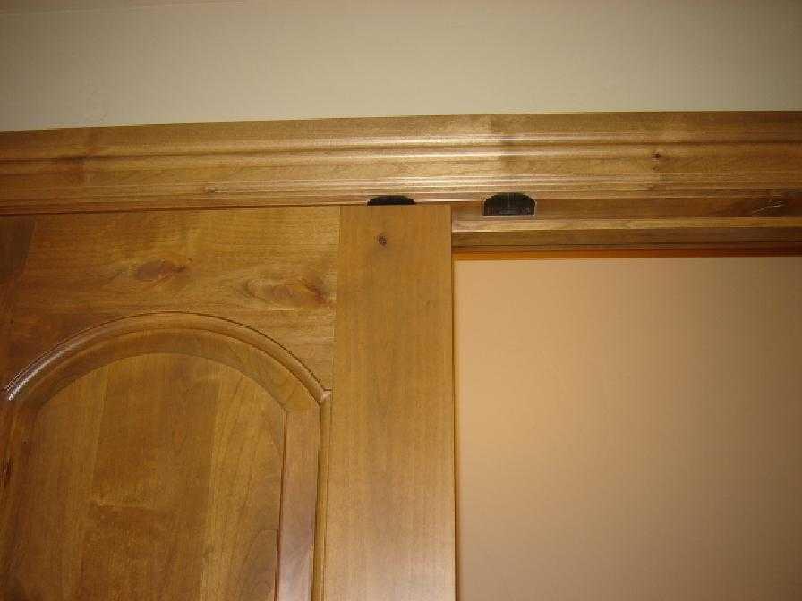 Counter Tops: Granite Cabinets: Wood Pantry: Single Light Fixtures Recessed Floor: Hardwood Screens: Vinyl mesh HVAC Source: Heating system register Bedroom Master Bedroom 1.