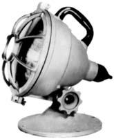 MODEL PF-52S HPS FIXTURE Excellent area light features Lexan lens, complete with NPF ballast and lamp.