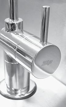 With the carafe filler, you can obtain chilled water within the rated capacity, for as long as you leave the lever in the open (horizontal) position.