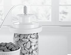 Universal Lids. To release vacuum and open, turn knob on lid to Open.