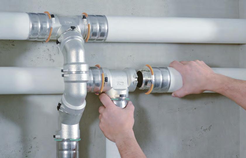 Pressing on the workbench Hundreds of connections possible with a few components Modular fitting system Uponor RS the press fitting modular system for distribution lines and risers Thanks to the