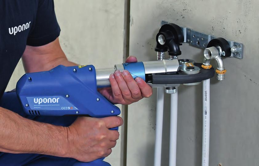 A system with multiple benefits Designed to deliver fast and clean installations Designed for fewer connections Uponor MLC the multi-layer composite pipe system The Uponor MLC pipe consists of a