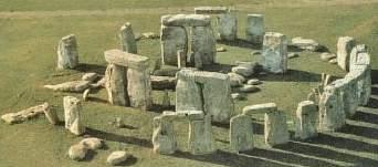 Stonehenge Fact Cards At the center of Stonehenge, there is a single tall stone,