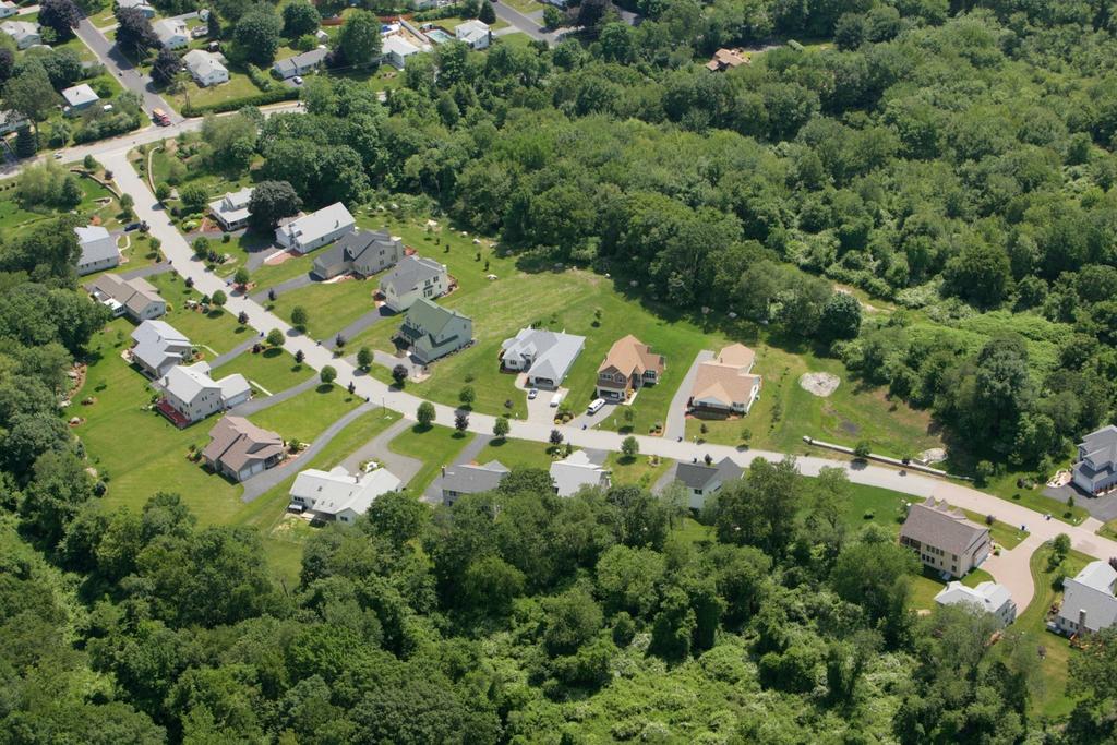 Jordan Cove Traditional subdivision Conventional lot layout, standard frontage and setbacks.