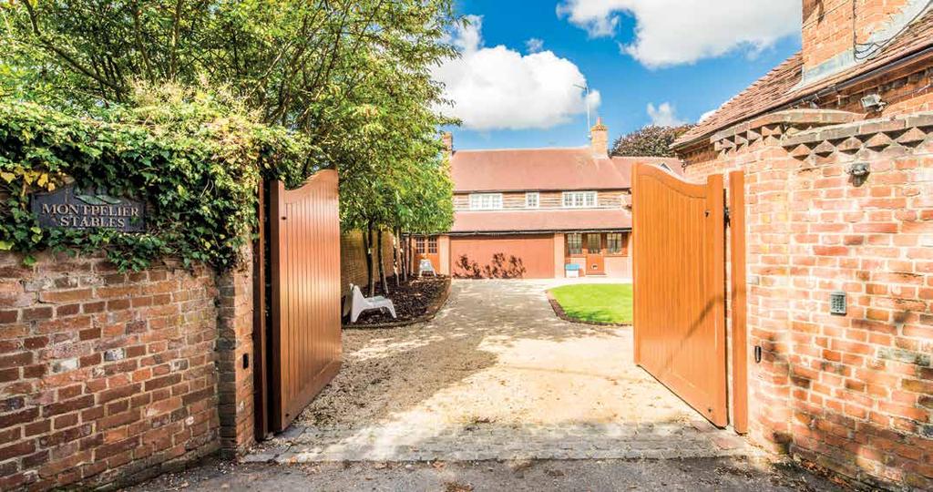 THE ANNEXE Approached either integrally from the main house or via its own private porch and entrance hall, the first floor annexe currently affords flexible open plan space with a generously sized