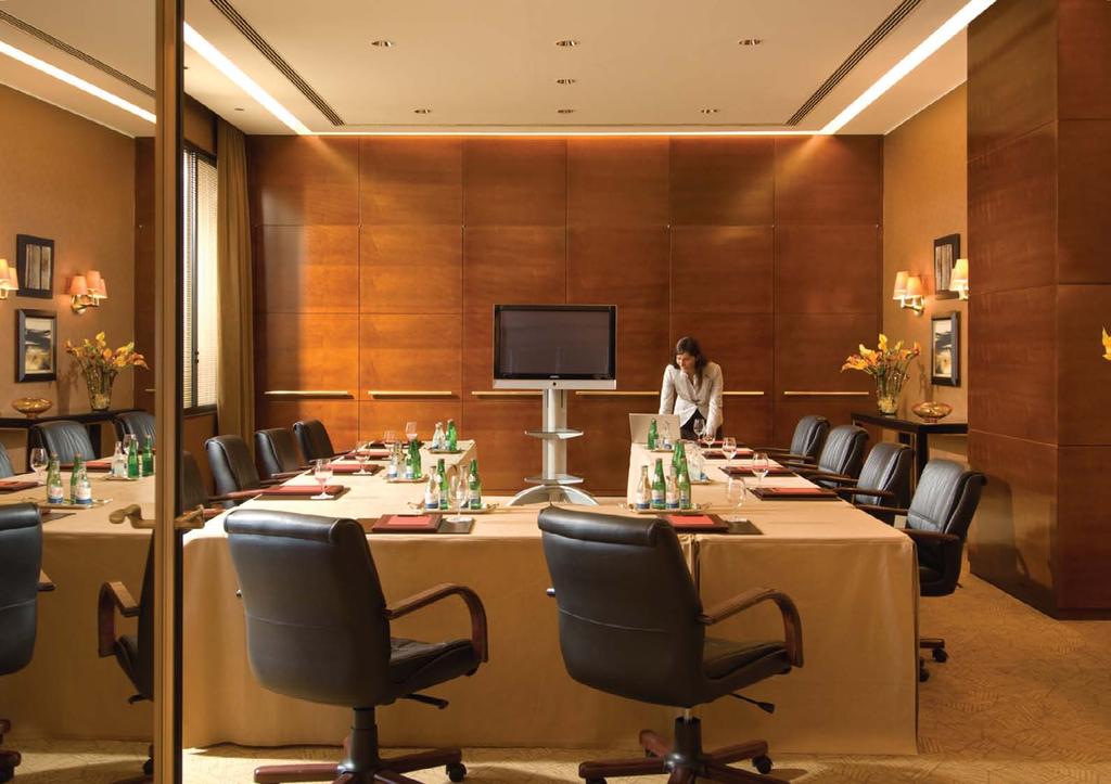 guadiana This elegant room features a contemporary design and is suitable for small executive meetings, breakouts and banquets.