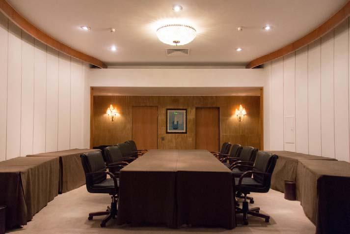 d. henrique This oval-shaped room with views of the city and Tagus River is suitable for small meetings and is often requested for breakout meetings or secretarial services because of its close
