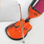 And because the DISCO has suction ability while polishing, it removes the fine dust from fully dried floor-wax products.