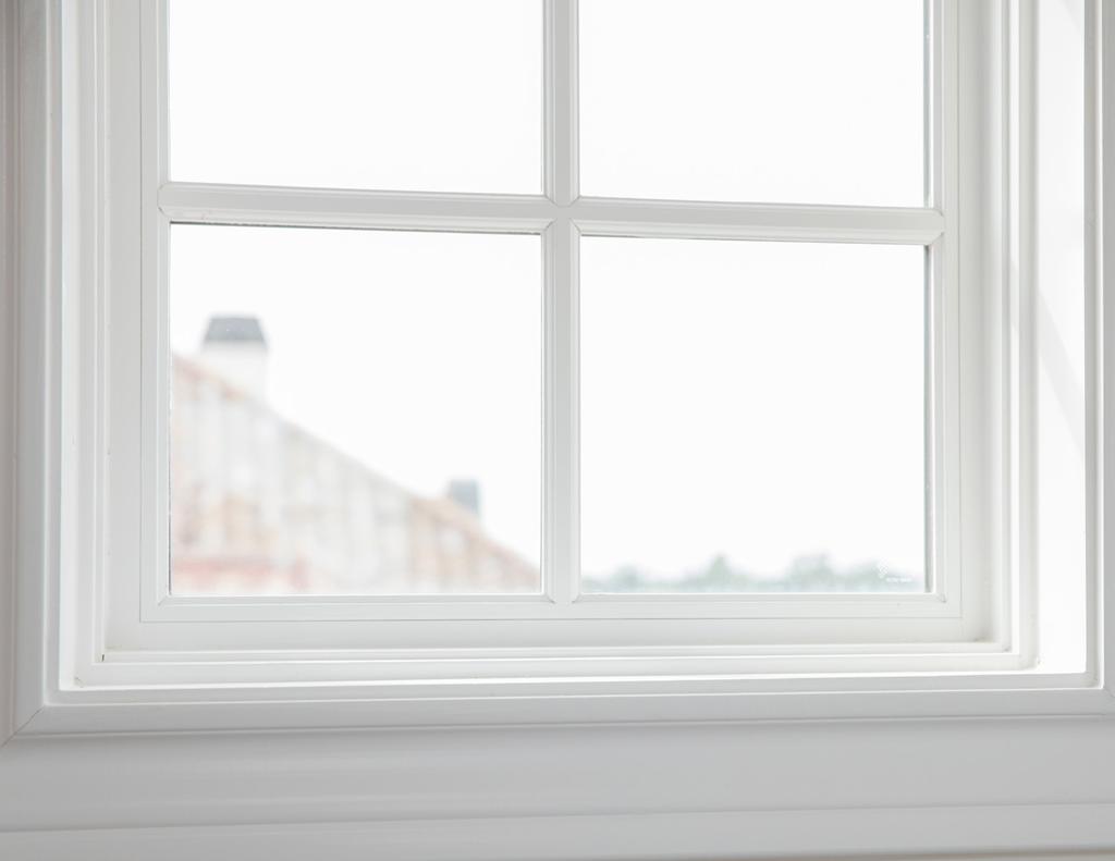 Modern Craftsman Windows: Simple Touches Add Style The exterior of Modern Craftsman homes is very distinct.