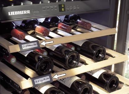 Equipment Pull-out shelf The pull-out shelf allows bottles of wine to be removed more easily. Labels The appliance is supplied with a label holder with labels for each shelf.