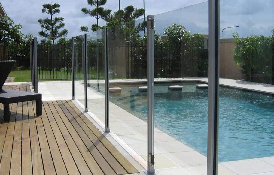 Glass Balustrade Your balcony, decking, staircases, patio and pool enclosure can all be enhanced with Aoland s custom-made aluminium, or glass balustrade, designed to suit your home