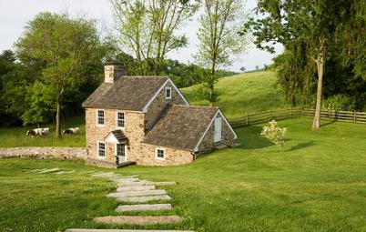 GUESTHOUSES Restoration Rallies a 1790 Stone Springhouse By Becky Harris An old