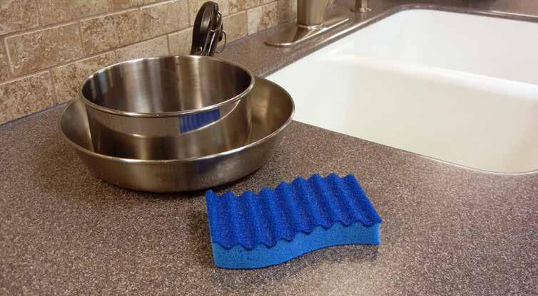 Hand and Floor Pads Scour Pad Heavy Duty Utility Pad Light Duty Extra tough jobs Removes rust and corrosive deposits from metal surfaces Cleans burned-on food and grease on grills and griddles Pack