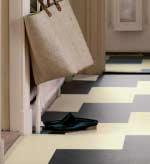 Compressed onto a jute fabric under high pressure, the result is an extremely durable and natural flooring.