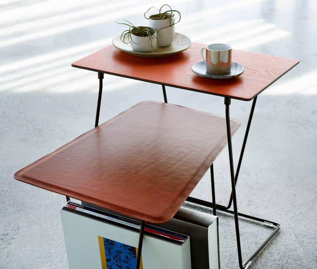 Introduction 9 10 It takes two to A spontaneous table that is multipurpose, whether it s used for a home, office, café or retail space.