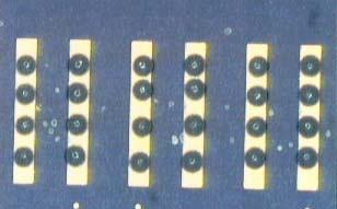 Figure 21. Multiple deposits used on long pads 1 For fine-pitch applications staggering of the deposits can help reduce the chance of wet shorts or bridges of solder paste between the pads.