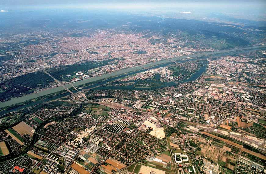 Synthesis & Orientation: Spatial Development Scheme for Vienna Over the next years and decades, Vienna is going to lose its traditional south-west orientation in favor of an urban development with