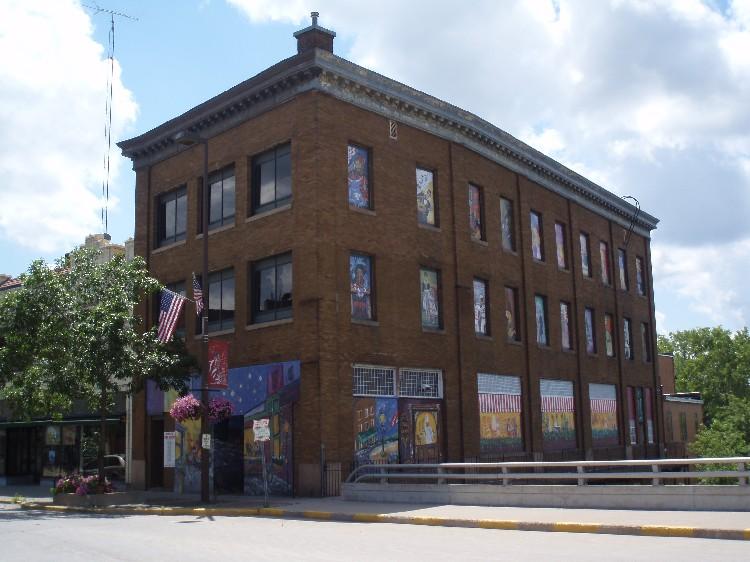 I. General Description of Site The Eau Claire Redevelopment Authority (RDA) is seeking proposals for the purchase and redevelopment of a property located at 2 South Barstow Street.
