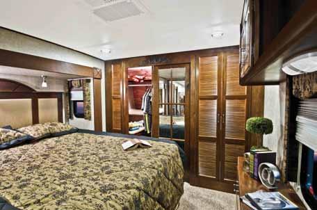 3500re The rear entertainment center on the 3500RE features the Alpine s true surround sound system and