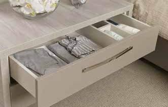 configurations are available to suit the various wardrobe widths.
