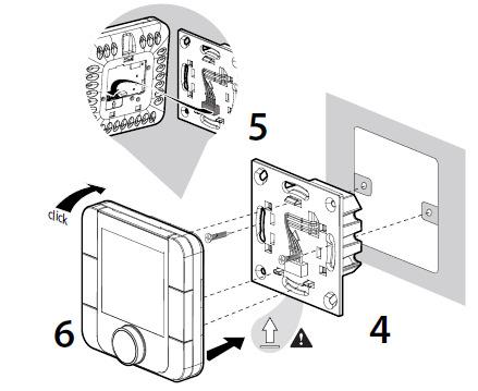 3. Remove the USB-Stick upon request. The electric control restarts and shows the main display with the supply air temperature and the plant status. 4.