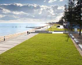 Sunset parade Port Macquarie Master Plan Review Break water Promenade Canopy / Shade trees