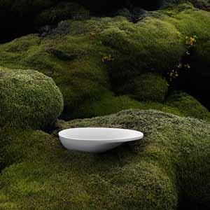 You may want to opt for a large washbasin or a small one. First washbasins are available in many different materials. White ceramics for those who prefer easy maintenance.