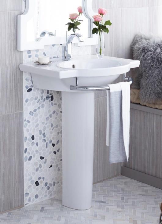The DXV Roycroft Pedestal Sink embraces the design ethic and artistry of the Arts & Crafts reformists of the mid-20th century.