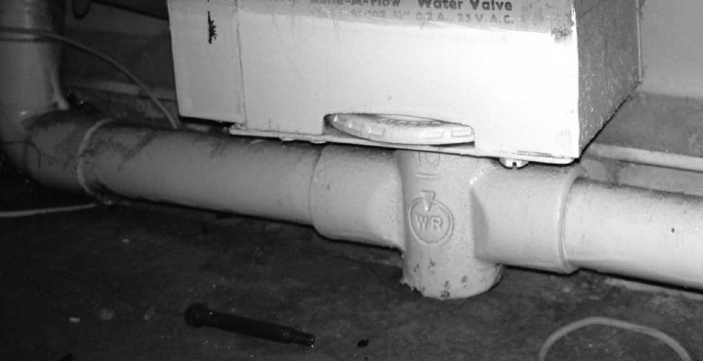 pictures at the right. Not all units have the same layout, but most often, these are in the bathroom and kitchen, or wherever your zone valve is.
