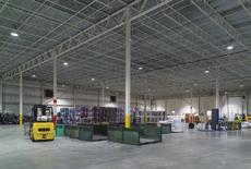 LED HIGH-BAY/LOW-BAY Cree interior high-bay and low-bay lighting is the ideal source for energy-efficient, low-maintenance illumination in large spaces.