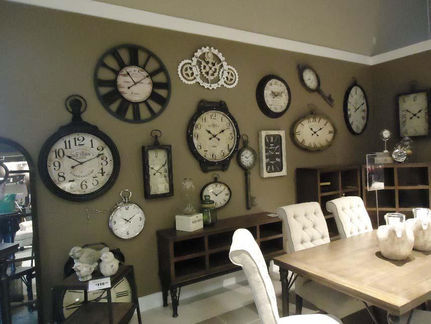 Hanging Wall Decor o Wall décor is selected for each vignette based on the scale, style, finish and hardware of the furniture.