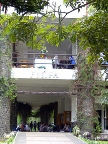 The veranda of buildings located in central area of the campus is the most favored place for casual outdoor study, where students sitting on the floor in a group formation.