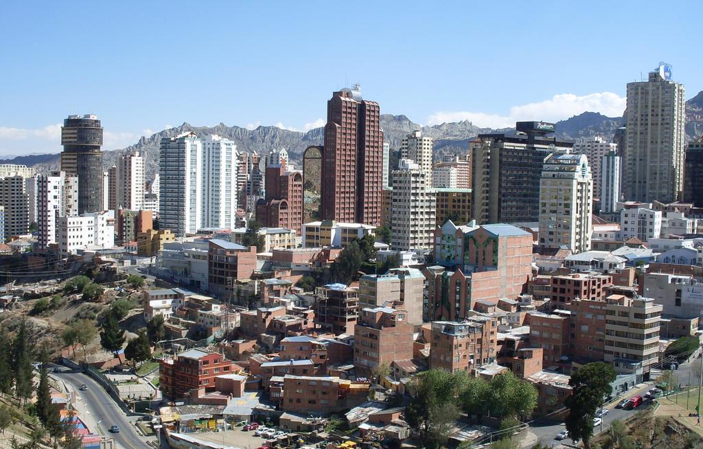 63 Con Criterio/ Sustentabilidad urbana Urban sustainability in Latin America. Challenges and perspectives Sustentabilidad urbana en América Latina.