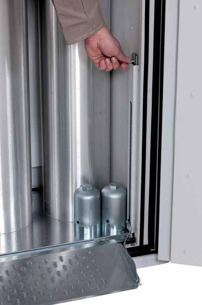 Gas Cylinder Cabinets Type G90 Fire resistant gas cylinder cabinets Comparison of rolling ramps Version Standard Version Comfort - Galvanized sheet steel, length 250 mm - chamfers to prevent slippage
