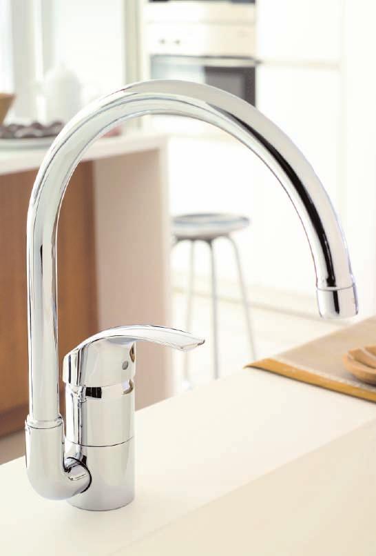 Kitchen page 184 Eurosmart new Featuring a new solid metal handle for smooth operation, thanks to GROHE SilkMove, the new Eurosmart is the perfect addition to all contemporary kitchen