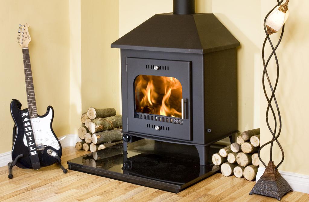 It comes standard with all the usual Boru refinements such as a thermostatically controlled boiler, co2 burn technology and a multifuel grate for wood and solid