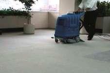 The 3 stage high-waterlift vacuum system allows the machine to dry a carpet very