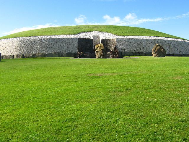 Outstanding Universal Value Criterion (i): The Brú na Bóinne monuments represent the largest expression of prehistoric megalithic rock art in Europe.