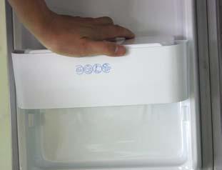 5) Freezer (Refrigerator) Pockets * Hold the middle and pull up slightly.