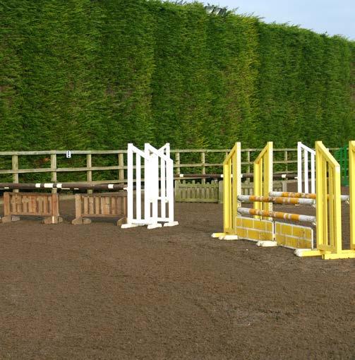Confinement Under horse manège 1. Stratacheck has been specifically designed as a drainage membrane where it has the ability to form a natural land drain. 2.