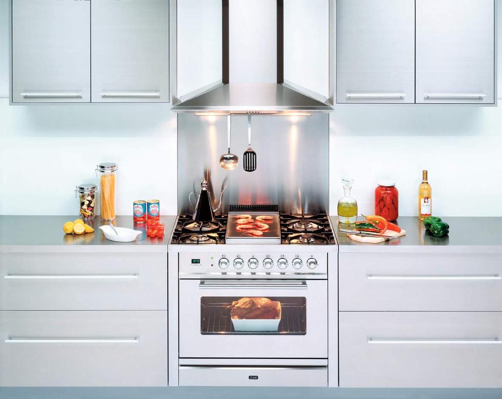 Typically the Quadra PW 90 FMP features ILVE s renowned hand crafted professional quality bringing an authentic touch of Italy, and now Japan, to any kitchen.