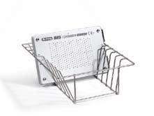 D-CM1 BASKET WITH HANDLES Basket with handles, suitable for various instruments. 3x3 mm mesh. Made of stainless steel. Dimensions lxdxh 300x155x115 mm.